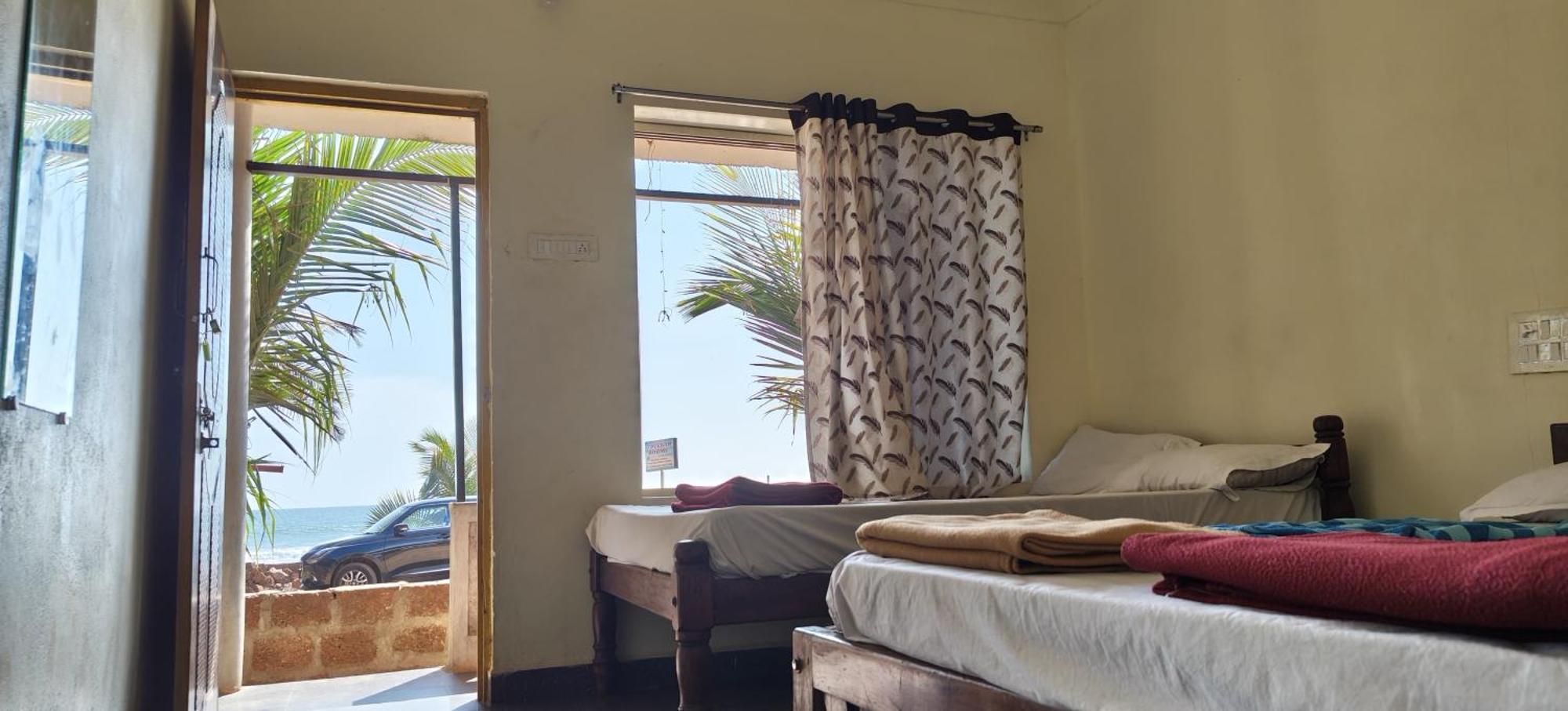 Gokarna Govekar Sea Facing Rooms Bagian luar foto